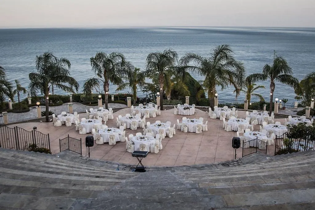 Capo Dei Greci Taormina Coast Hotel & Spa Сант-Алессио-Сикуло