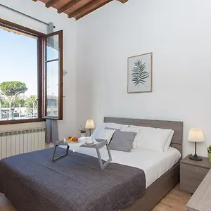 In Rome - Santa Maria Novella Palace Apartment Florence